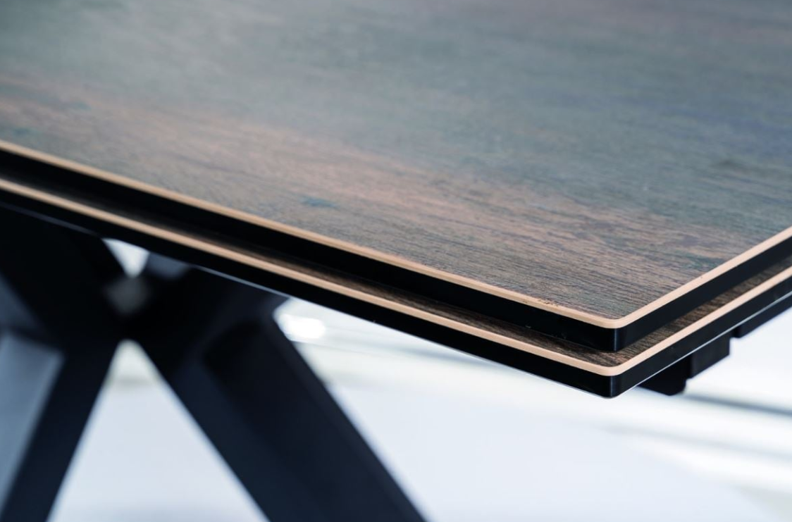 Stalas COLUMBUS CERAMIC + Kėdės AZALIA VELVET